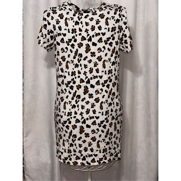 Beautiful women Renee C. Tan Leopard print shift dress with zipper up the back - Picture 1 of 7